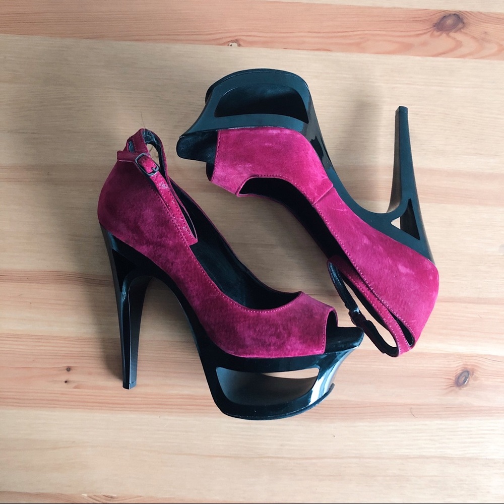 Jessica Simpson Burgundy Suede Pumps